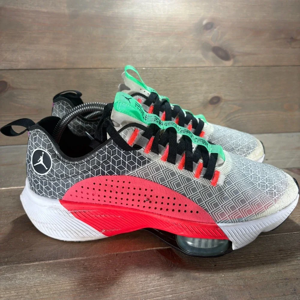 Jordan Air Zoom Renegade Mens size 9 shoes White Mesh Flash Crimson sneakers